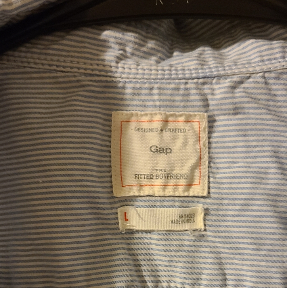 GAP button down - Picture 2 of 2